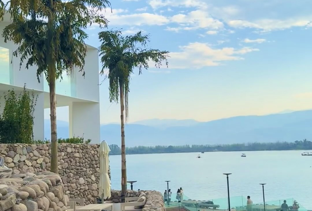 猪猪和小黄的西昌之旅～