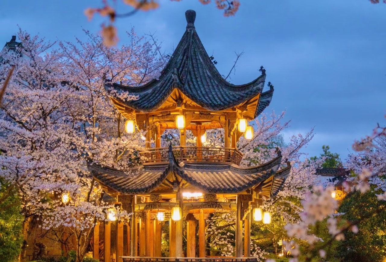 四月杭州