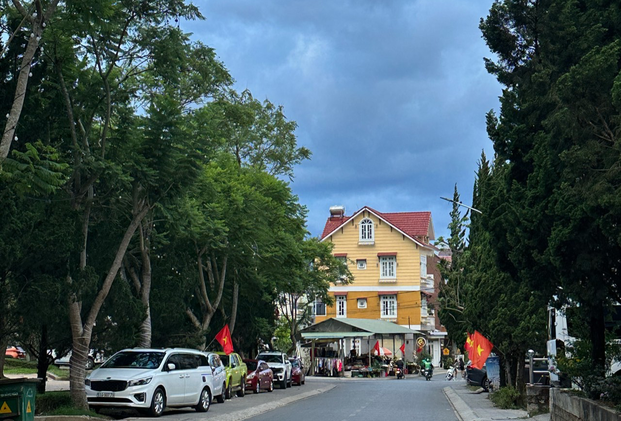 胡志明市