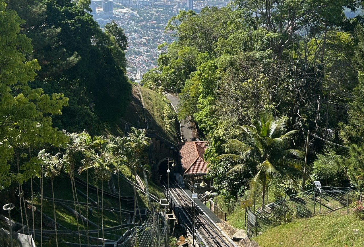 夏雪冬花槟城GO