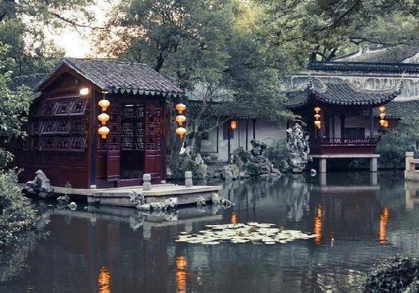 安吉漂流溯溪
