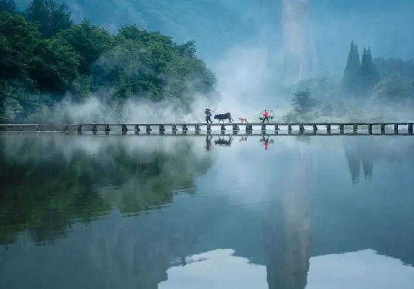 广西百色