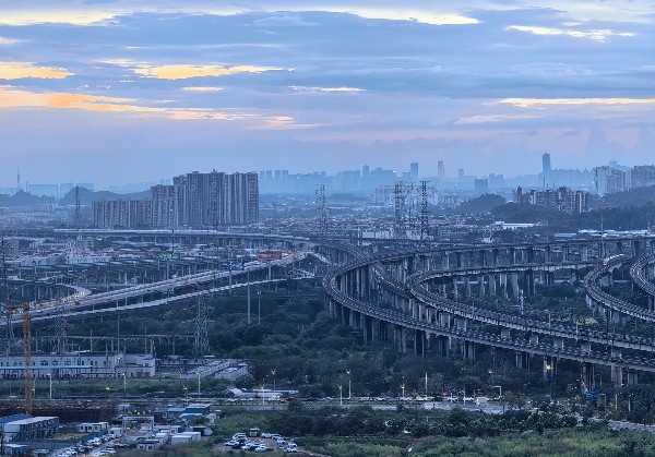 自驾游