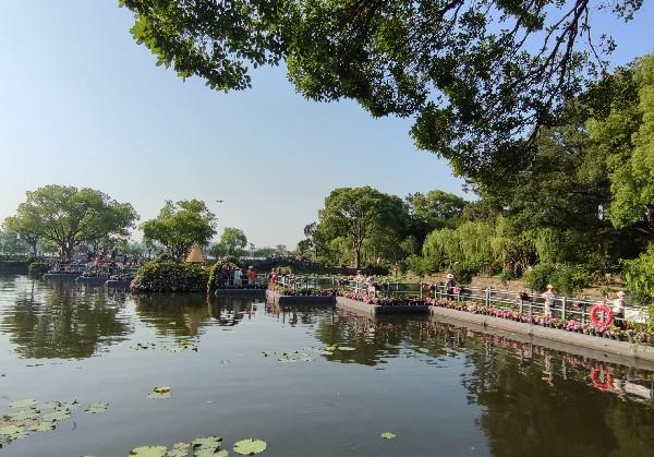 新疆阿勒泰地区